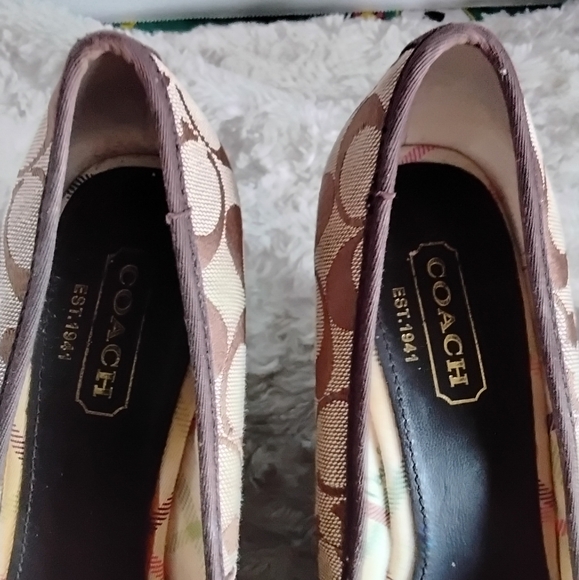 Coach. Brown Wedge Shoes Size 8m Style#F0007/J07 - Picture 3 of 9